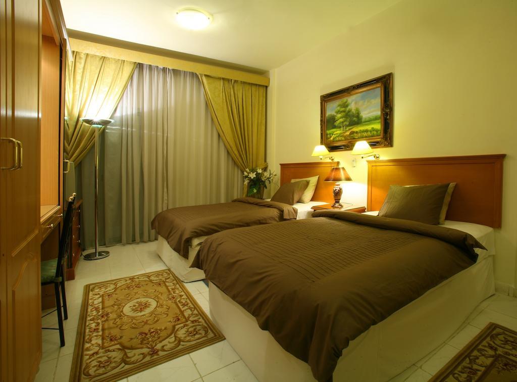 Khalidia Hotel Apartments ドバイ エクステリア 写真