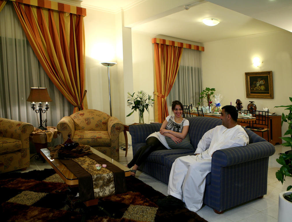 Khalidia Hotel Apartments ドバイ 部屋 写真